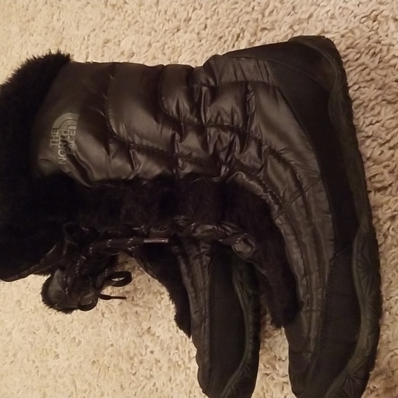 The North Face Goose Down Boots Sz 9. - Picture 3 of 8